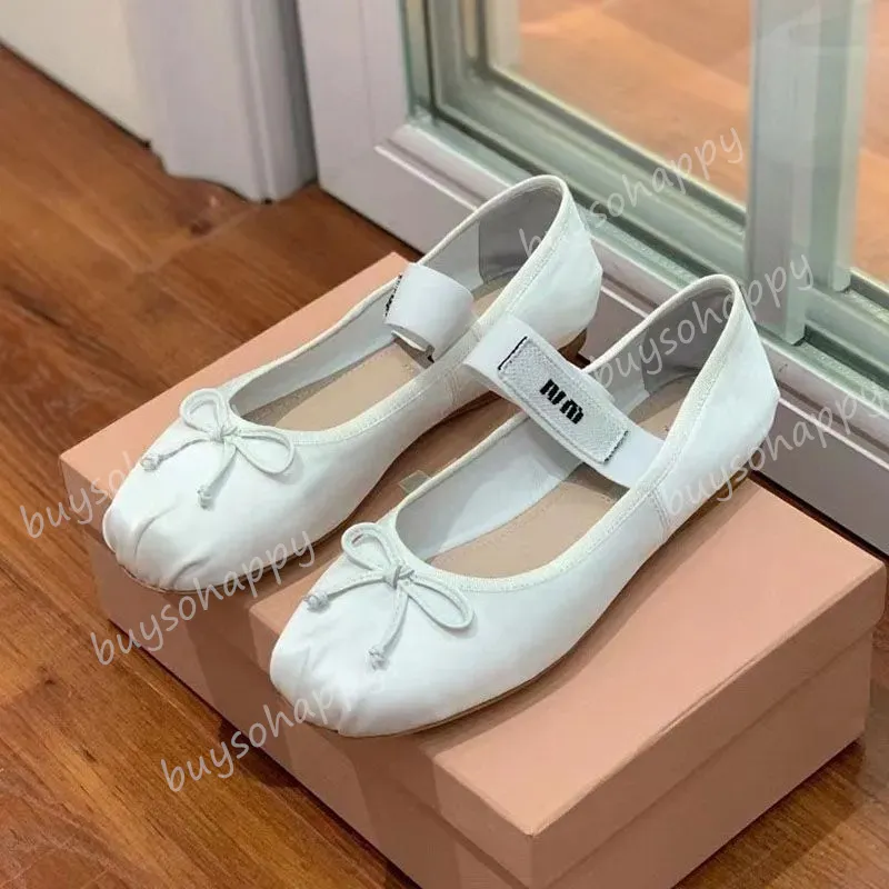 Ballet Fashion Designer Professional Dance Chaussures Satinas MM Plateforme Bowknot Bouche Peu Profonde Sandales Plates Simples 