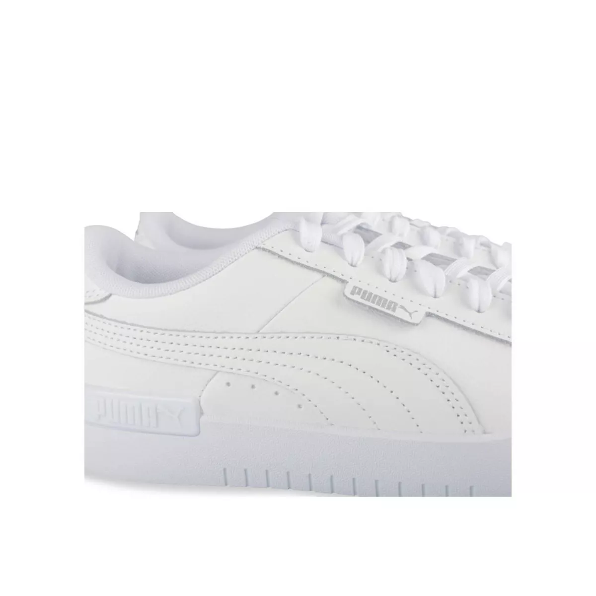 Baskets BLANC PUMA Jada Renew