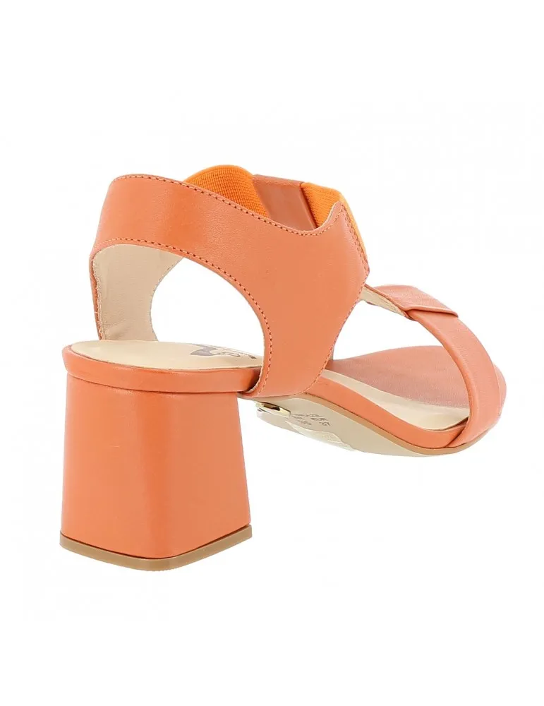 sandales talons blocs avec élastique cuir orange 07 cm